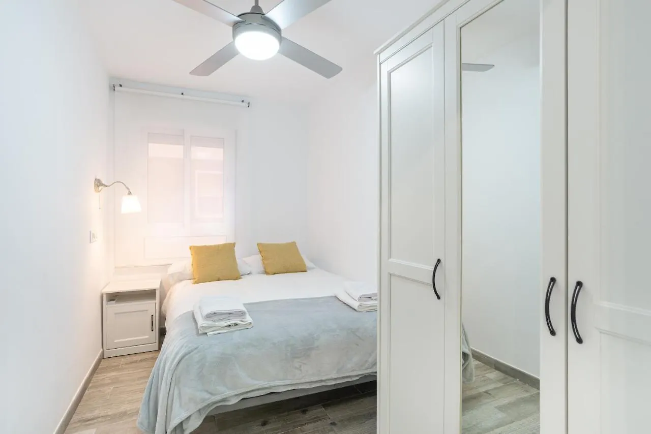 Apartment Faro, Bonito Apartamento En La Malagueta Malaga